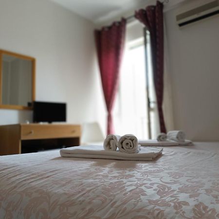 Il Quadrifoglio Hotel Frascineto Екстериор снимка