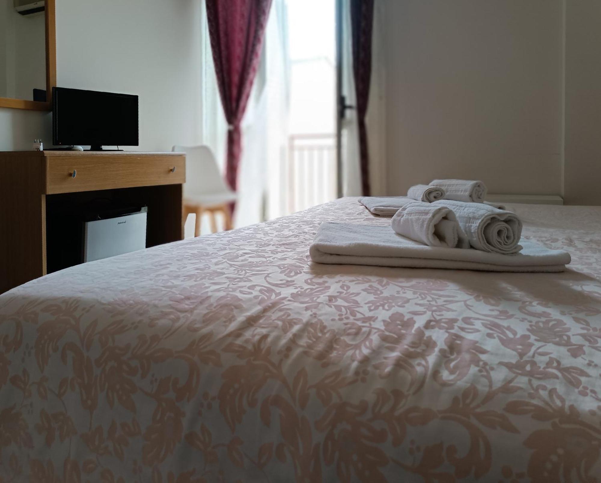 Il Quadrifoglio Hotel Frascineto Екстериор снимка